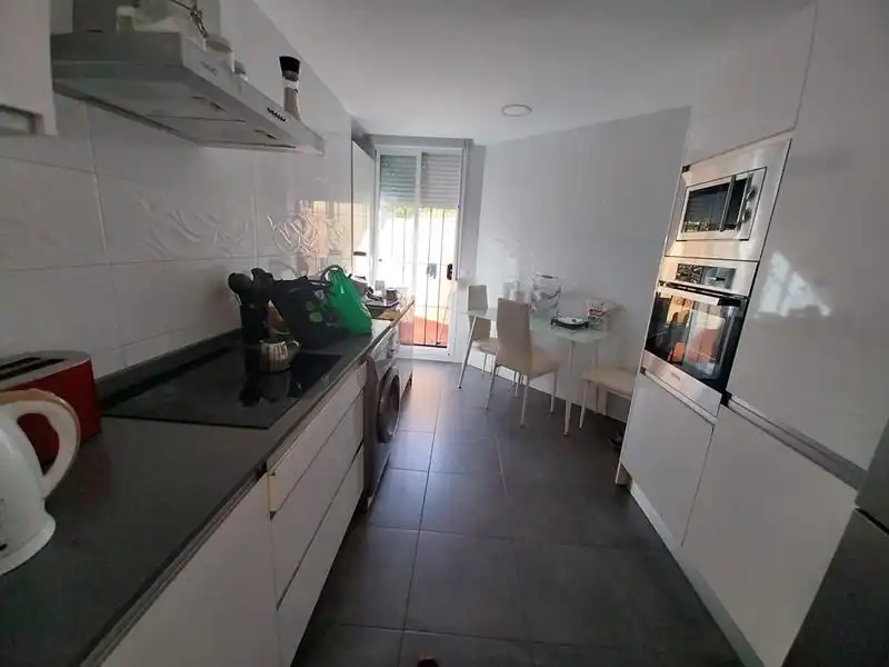 Cuina de Pis en venda en Estepona amb Terrassa