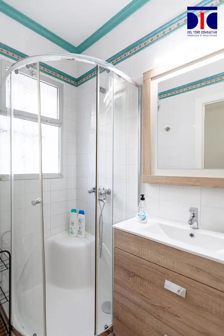 Bathroom of Detached homes for sale in Sevilla  with Air Conditioner, Heating and Furnished