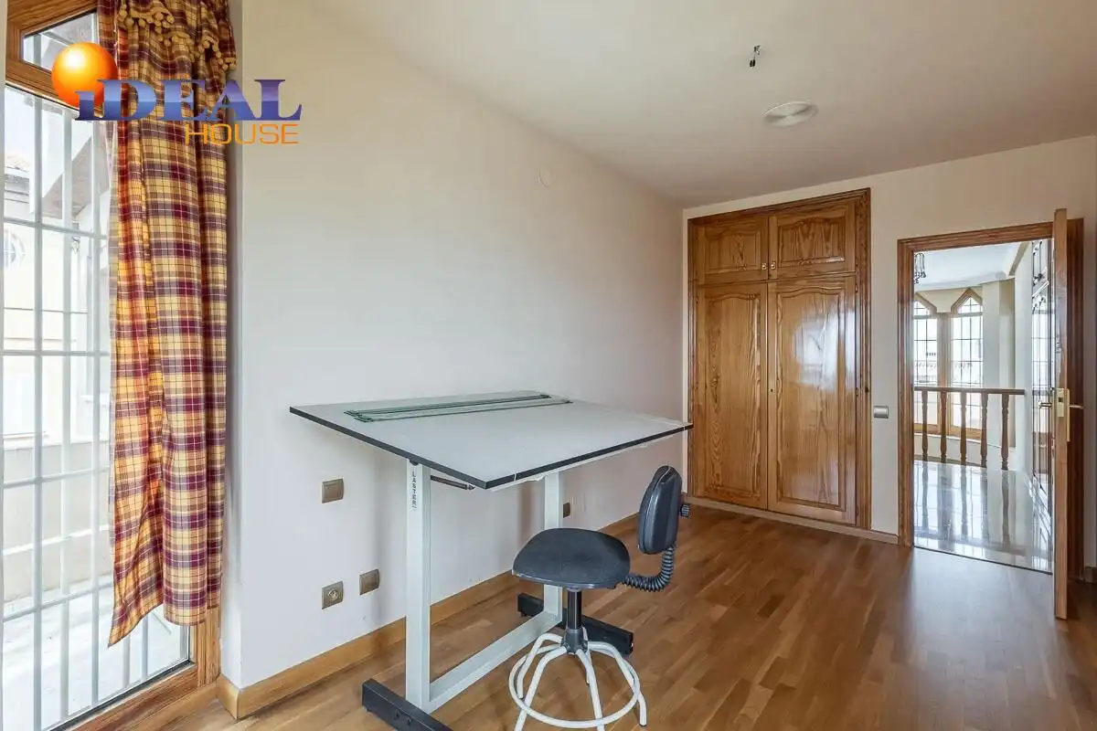 Casa con terrazza in vendita a Calle ARCES UR.MONTELUZ, imagen 27