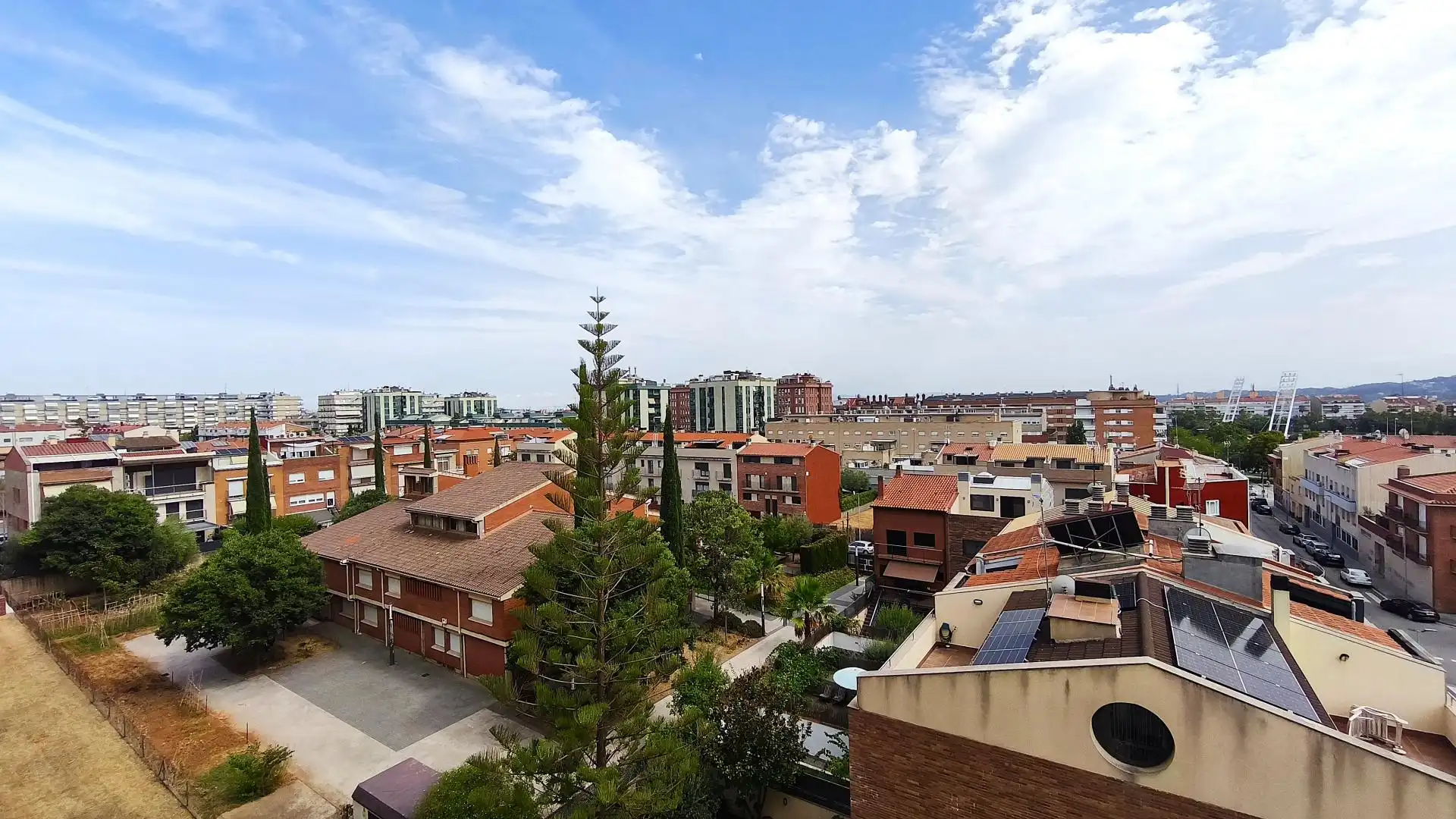 Vista exterior de Pis en venda en Terrassa amb Calefacció i Balcó