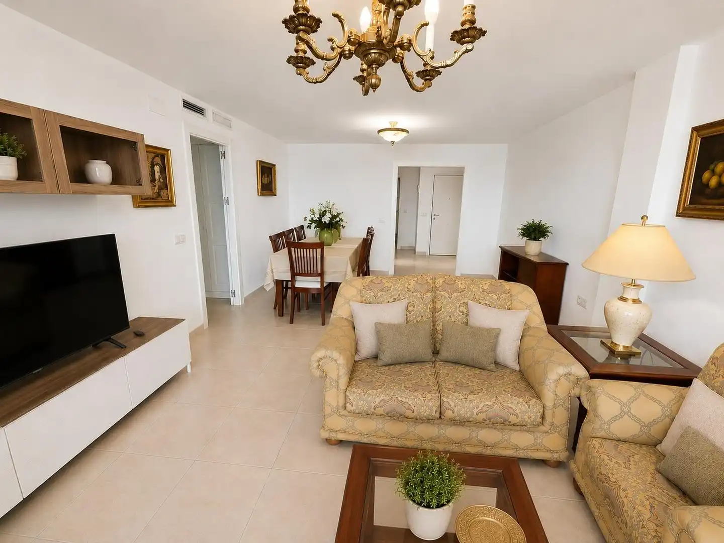 Living room of Flat for rent in Málaga  with Air Conditioner, Terrace and Furnished