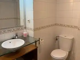 Baño de Piso en venta en Sevilla con Aire acondicionado, Terraza y Lavadora