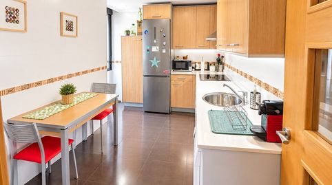 Foto 5 de Apartamento en venta en Avda. Moncalvillo, La Cava - Fardachón, Logroño