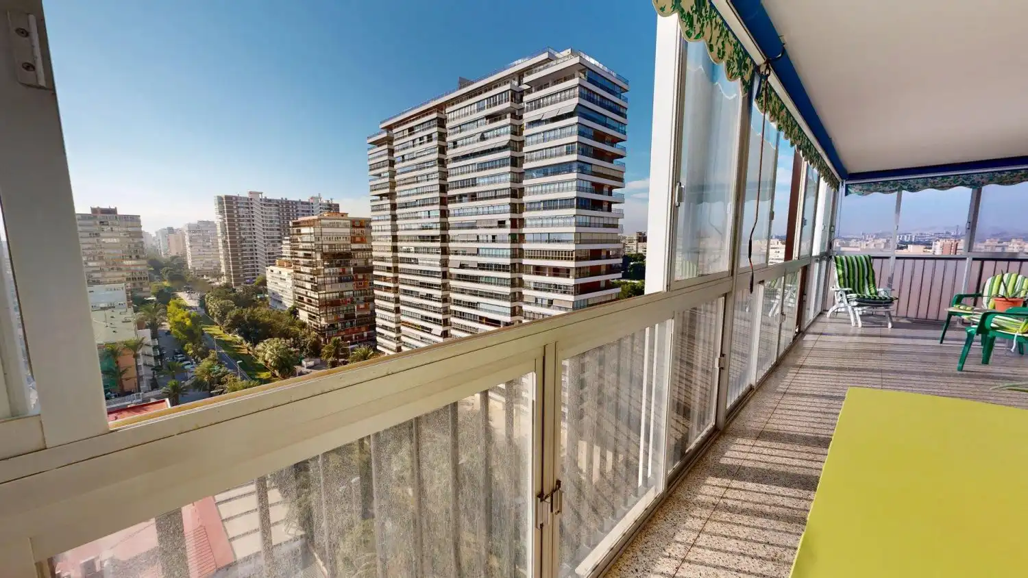 Schlafzimmer von Wohnungen zum Verkauf in Alicante / Alacant mit Terrasse und Balkon