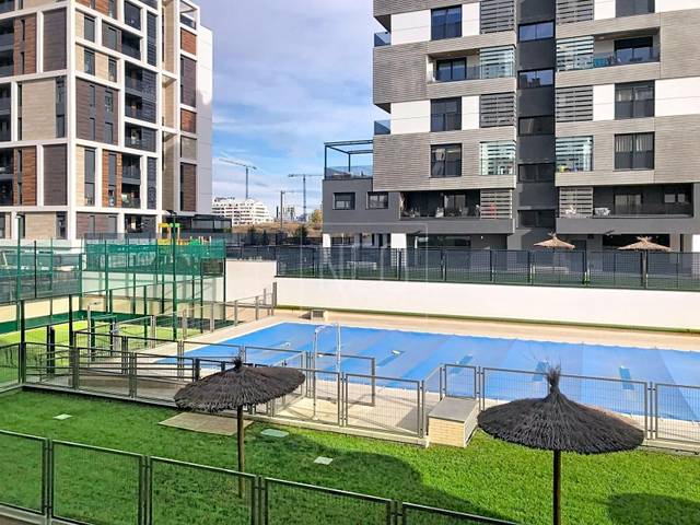 Piso en Venta en Calle PADRE GREGORIO CESPEDES en El Cañaveral