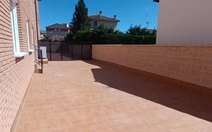 Terrace of Flat for sale in Palazuelos de Eresma  with Air Conditioner, Heating and Private garden