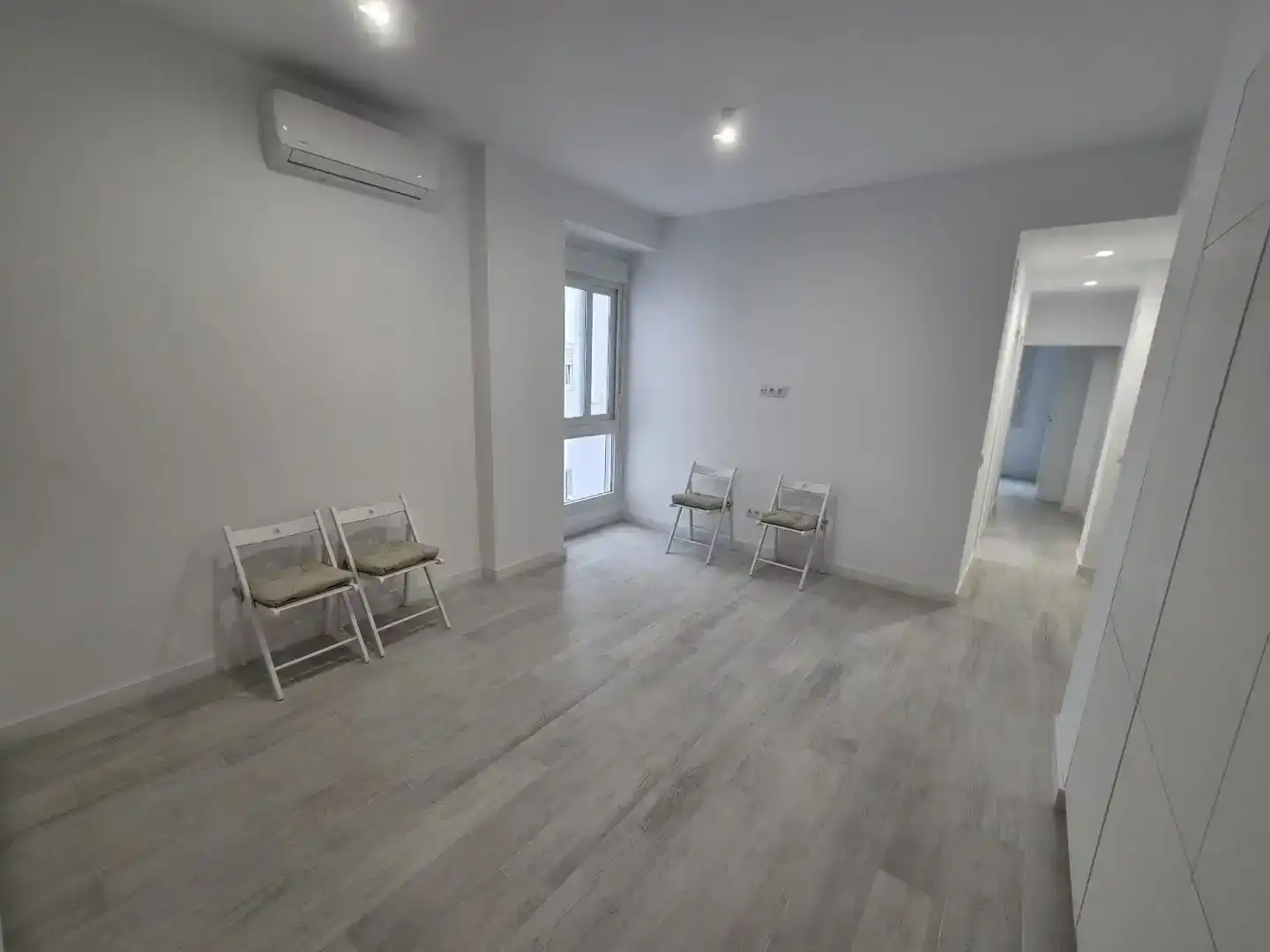 Wohnung zur Miete in  Sevilla Capital mit Klimaanlage