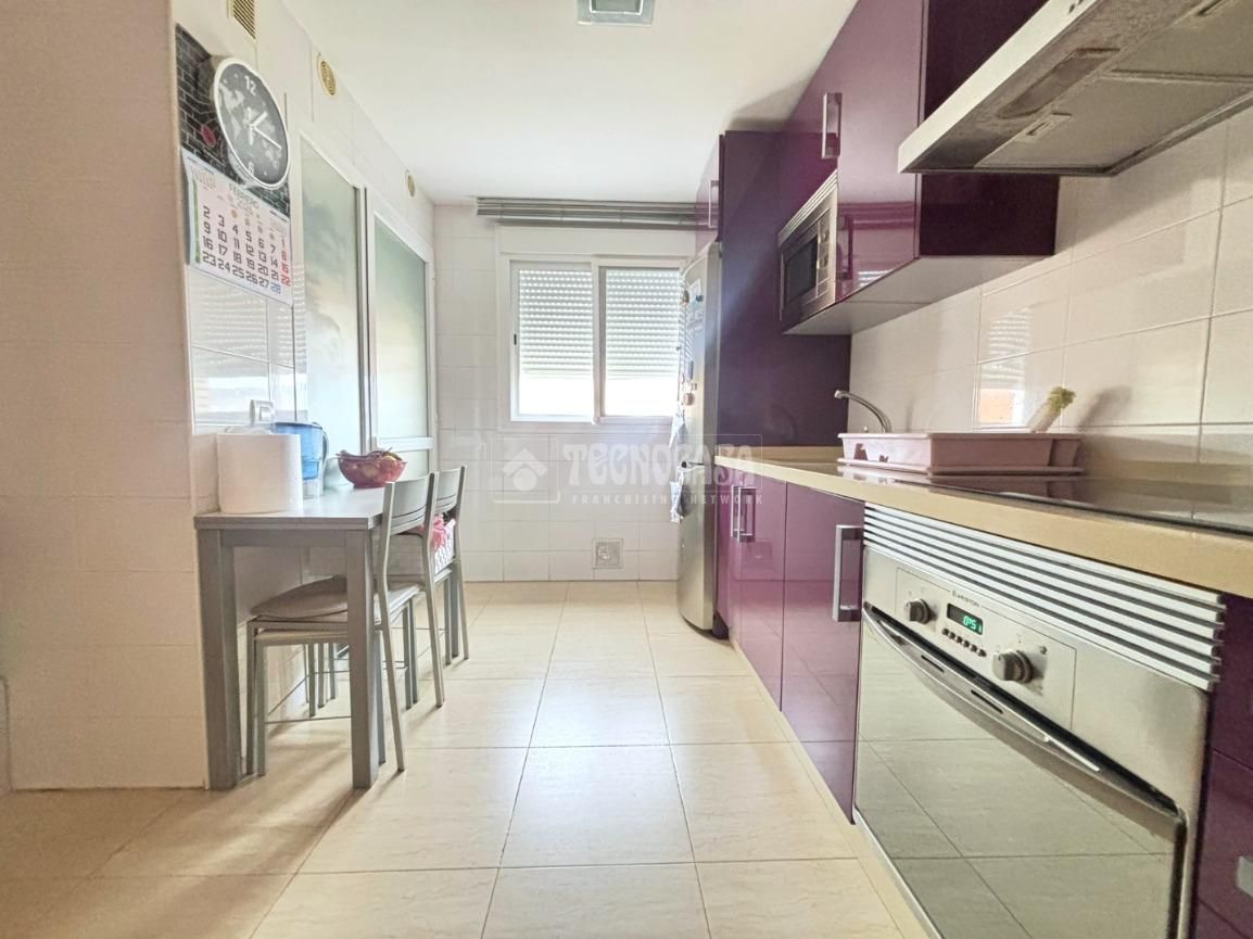 Kitchen of Flat for sale in Badajoz Capital  with Air Conditioner and Heating