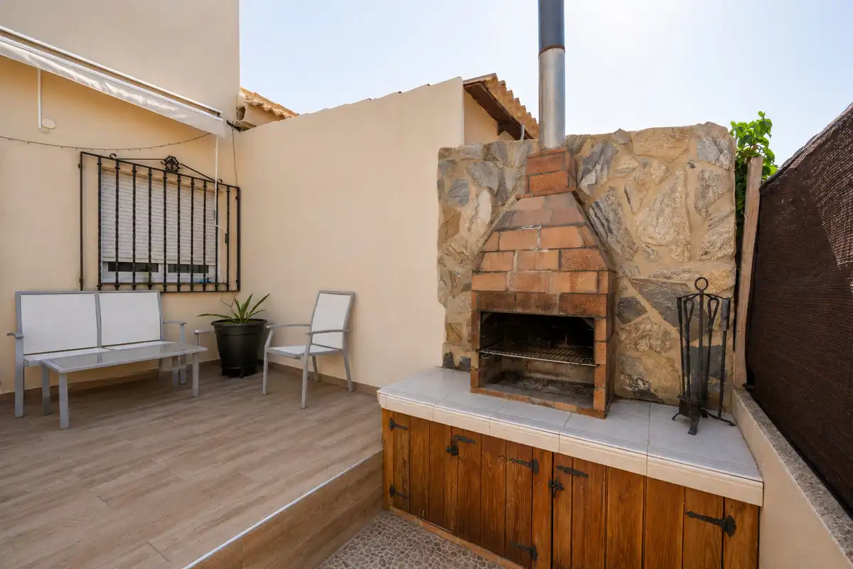 Terraza de Casa adosada en venta en Torrevieja con Aire acondicionado, Calefacción y Jardín privado