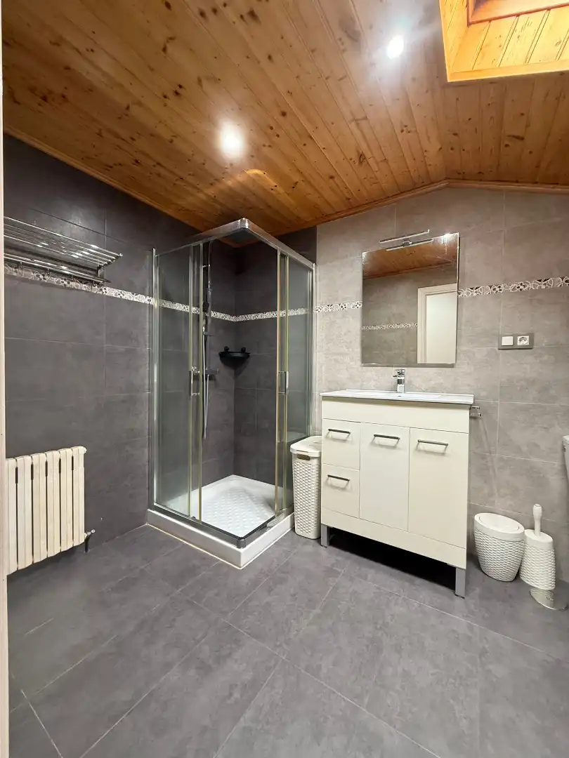 Bathroom of Detached homes for sale in Neda  with Heating, Private garden and Parquet flooring