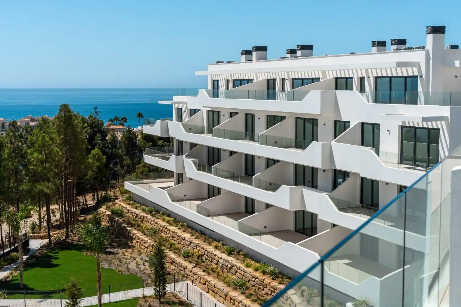 Vista exterior de Apartament en venda en Mijas amb Jardí privat, Terrassa i Traster