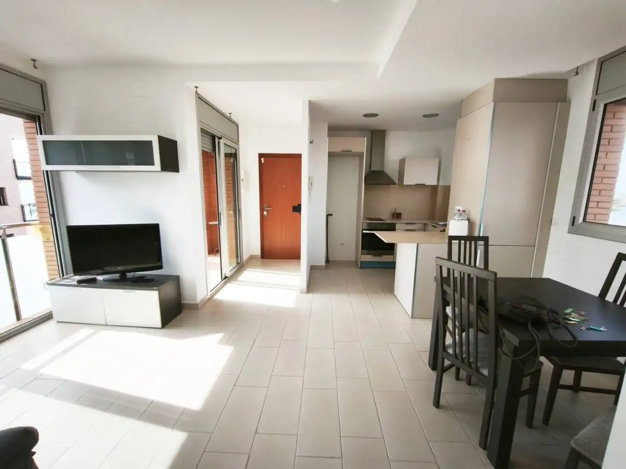 Wohnung zum Verkauf in Calafell mit Klimaanlage, Heizung und Terrasse
