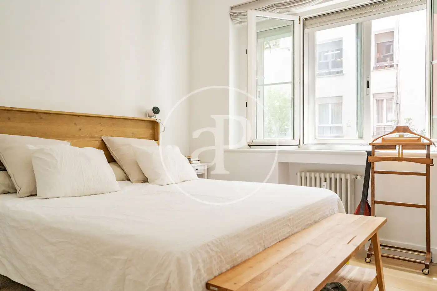 Habitación de Piso en venta en Madrid con Calefacción y Trastero