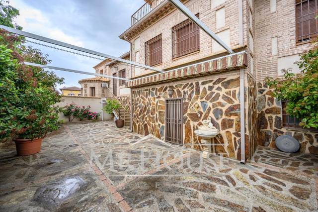 Casa adosada en Venta en Ugena en Guadamur