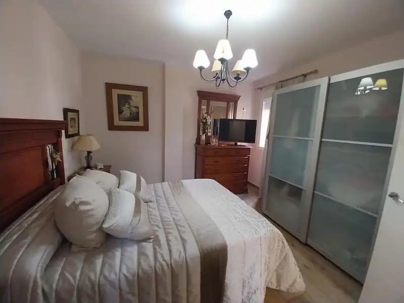 Dormitori de Pis en venda en Estepona amb Terrassa
