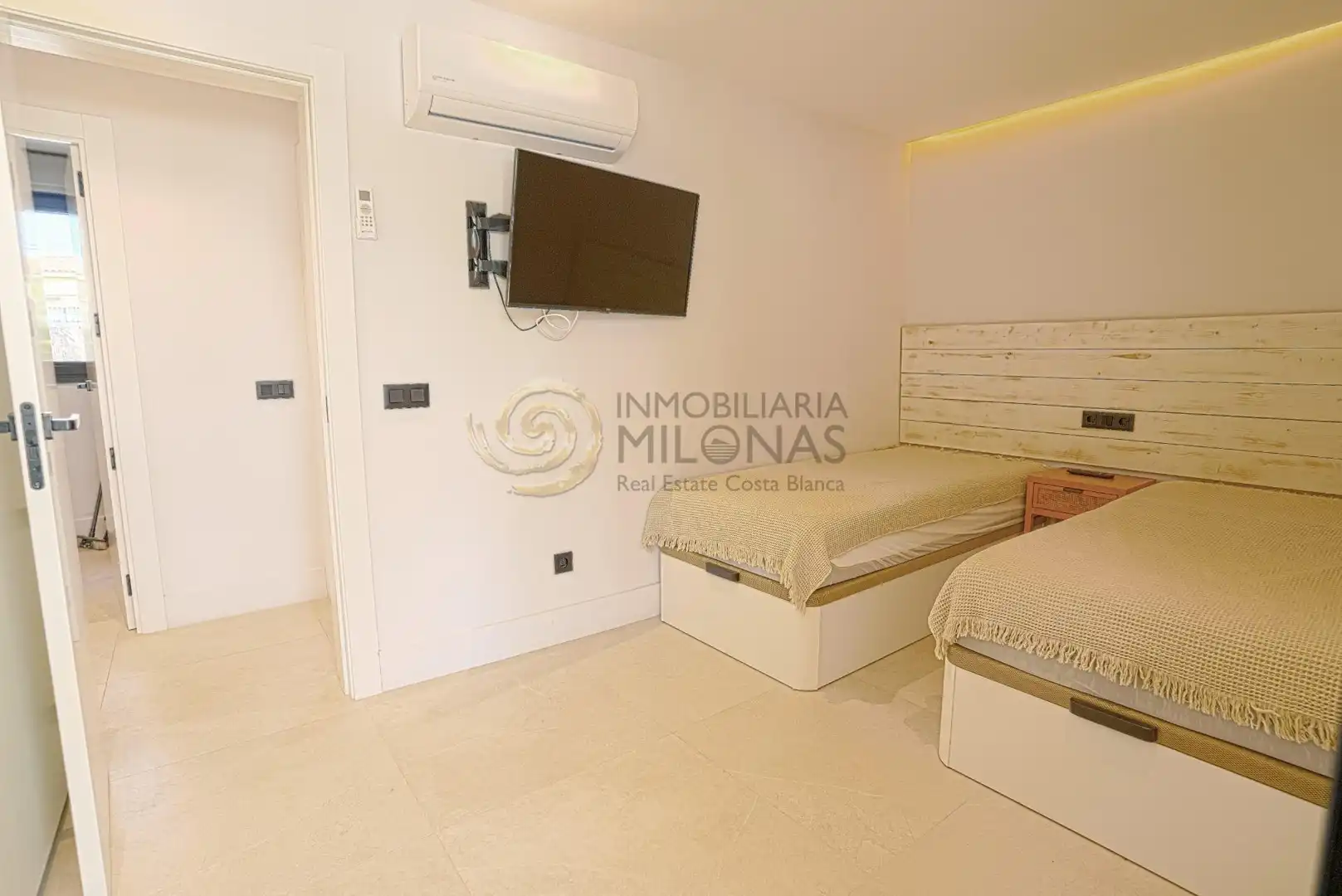 Habitación de Casa o chalet en venta en L'Alfàs del Pi con Aire acondicionado, Jardín privado y Terraza