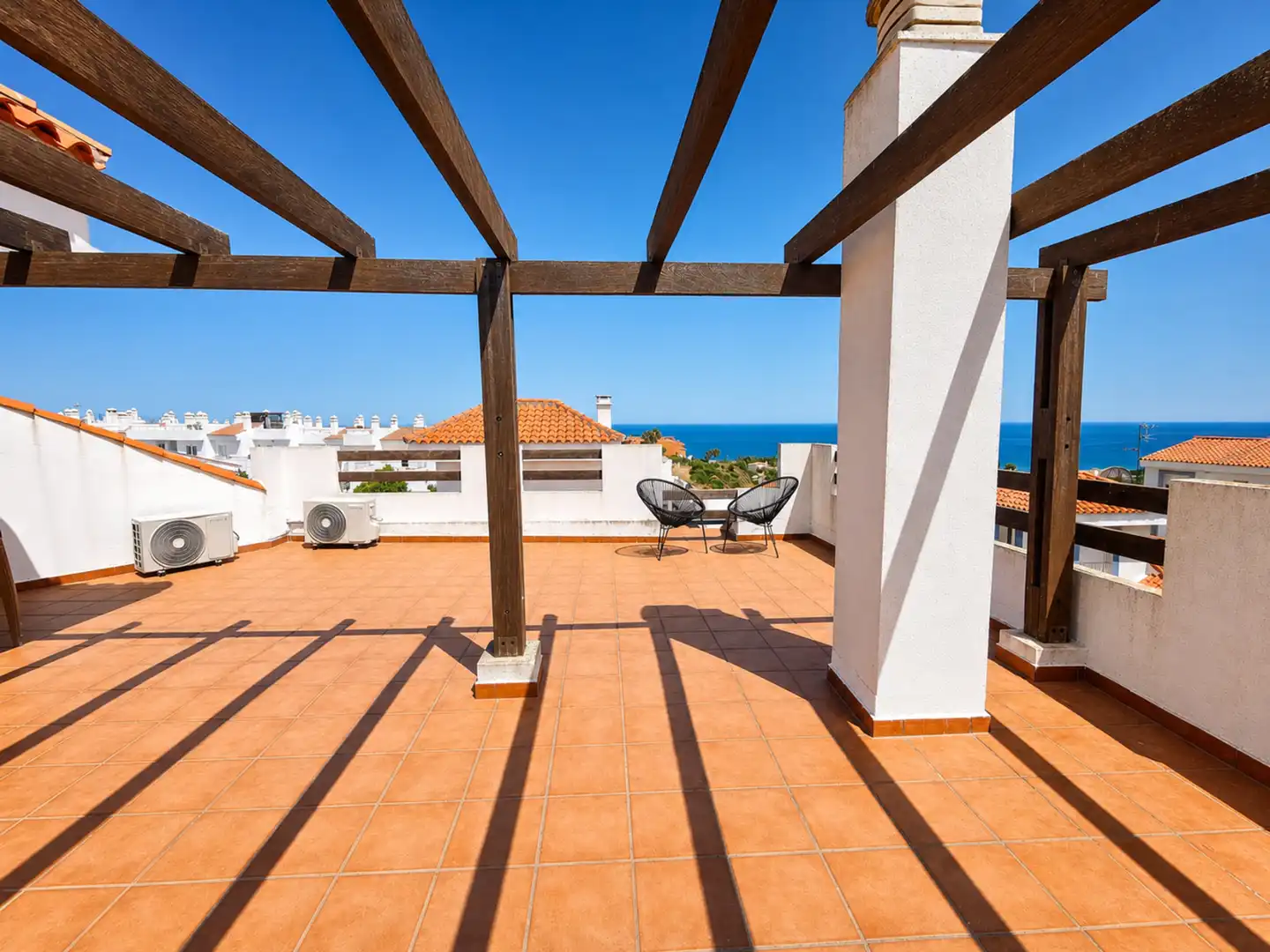 Haus mit Pool zum Verkauf in La Duquesa, imagen 2