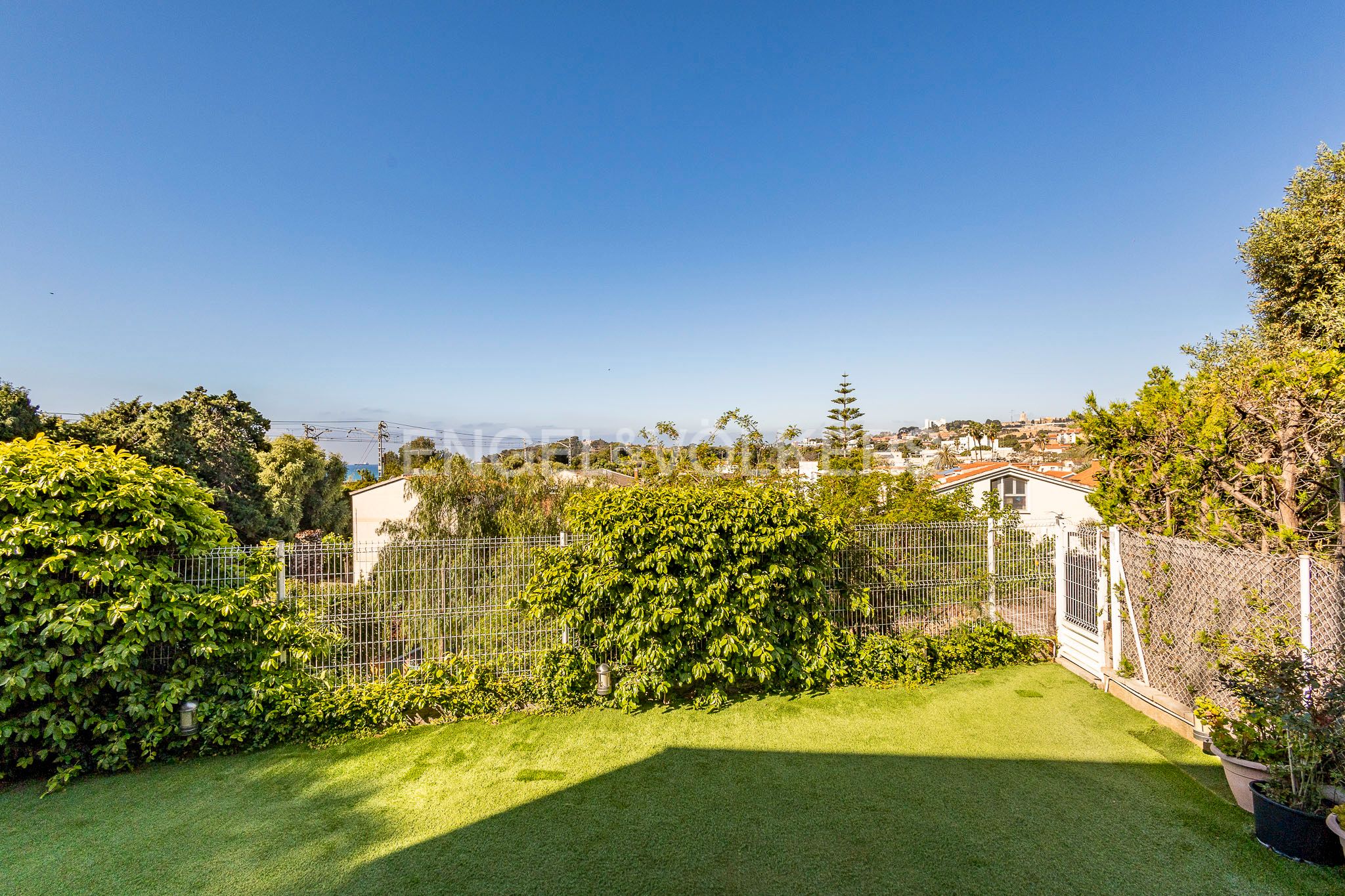 Vista exterior de Casa o xalet en venda en  Tarragona Capital amb Aire condicionat, Calefacció i Jardí privat
