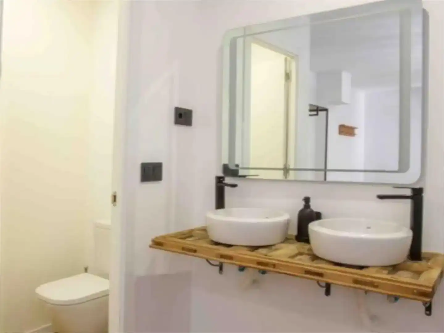Baño de Piso en venta en Novelda con Parquet y Amueblado