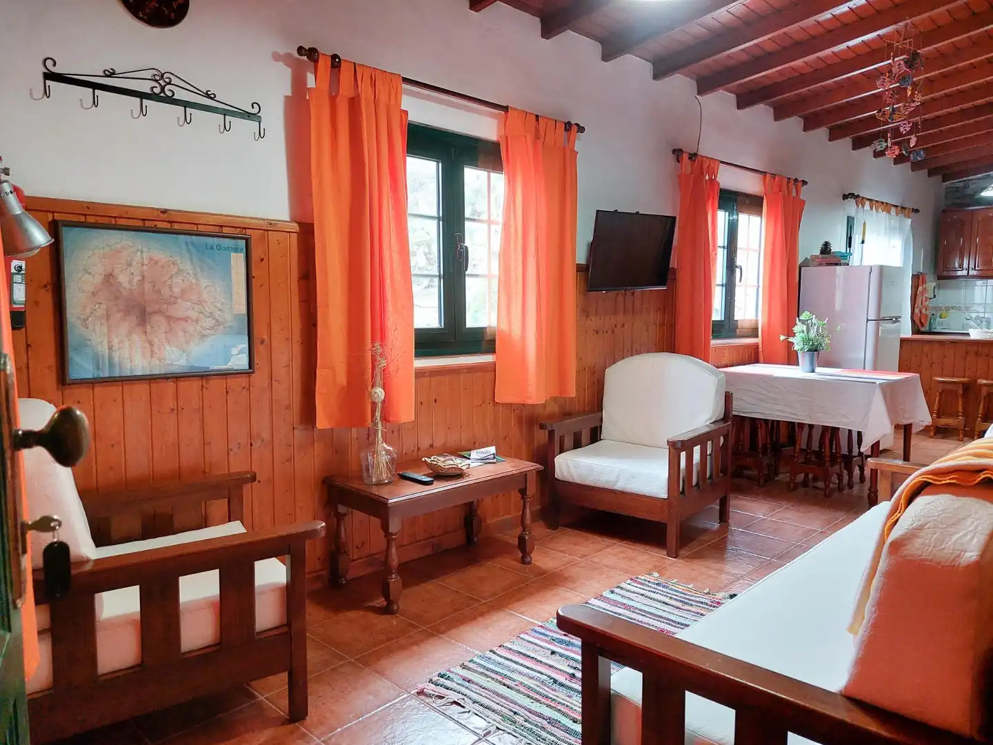Finca rústica en venta en Hermigua con Jardín privado, Terraza y Amueblado