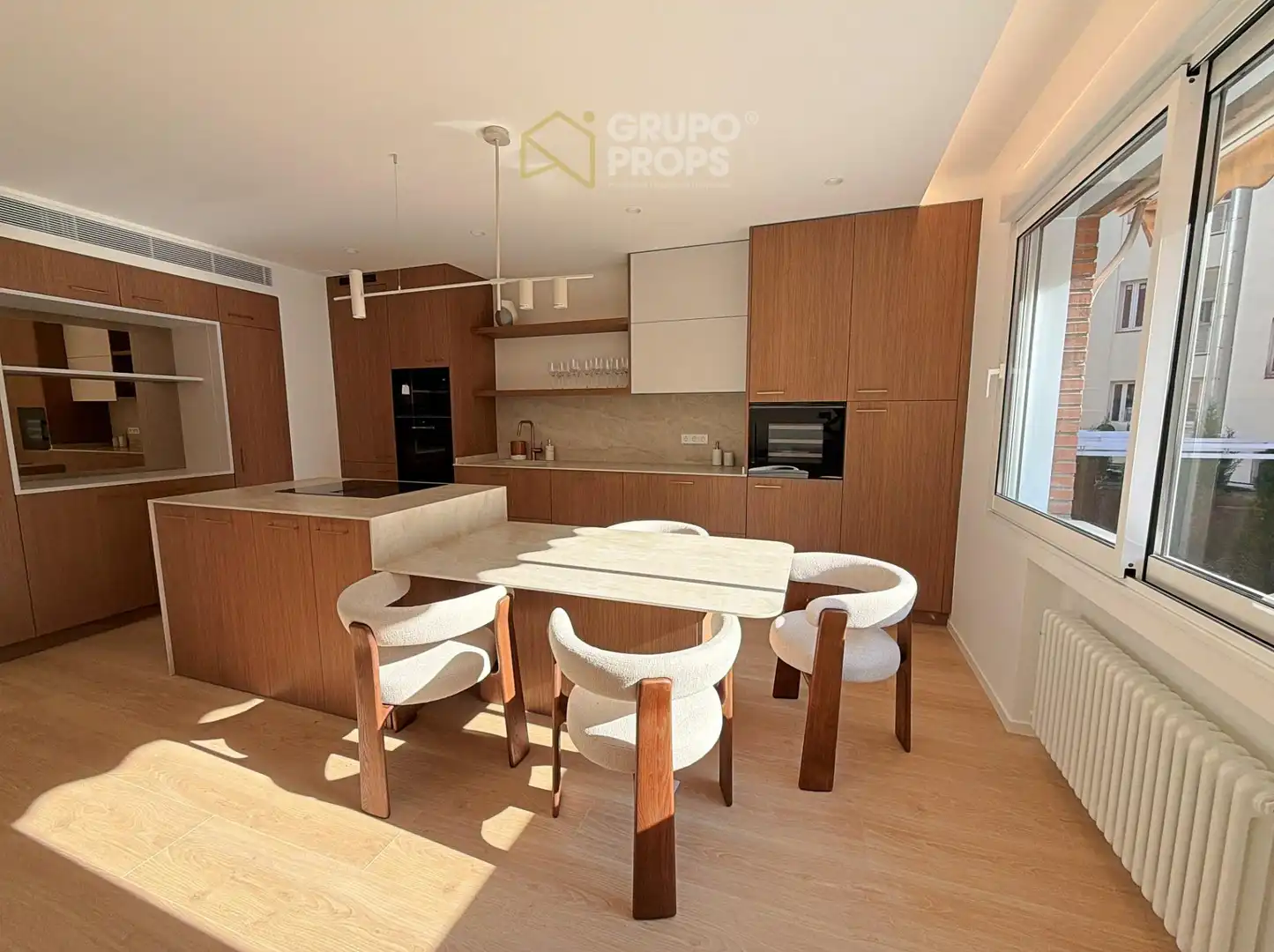 Cocina de Apartamento en venta en Madrid con Calefacción y Amueblado
