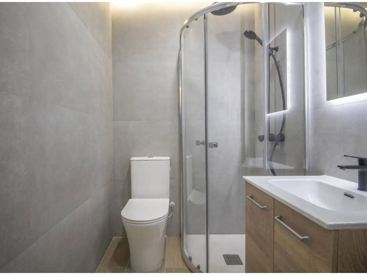 Bany de Dúplex en venda en Barcelona amb Aire condicionat, Calefacció i Parquet
