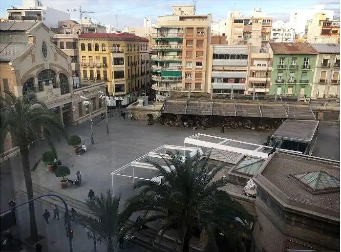 Piso con ascensor en alquiler en Calle de Calderón de la Barca, imagen 3