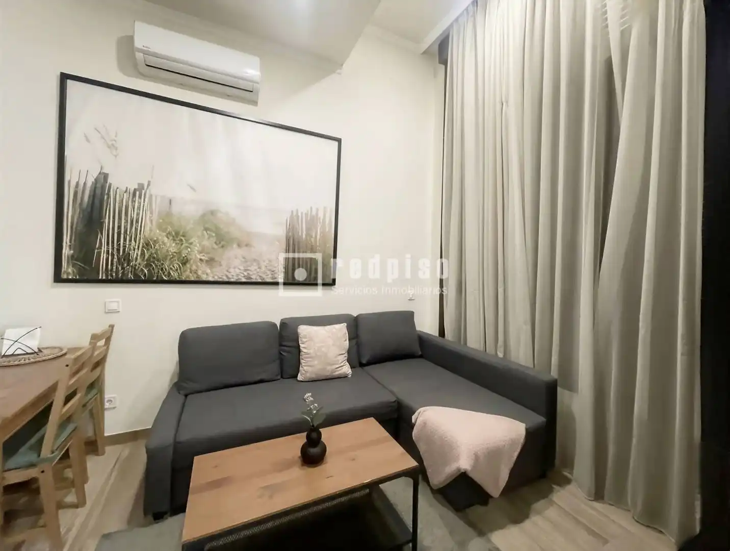 Sala de estar de Estudio en venta en Madrid con Aire acondicionado y Amueblado