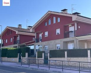 Exterior view of Single-family semi-detached for sale in Cardeñajimeno  with Heating, Private garden and Terrace