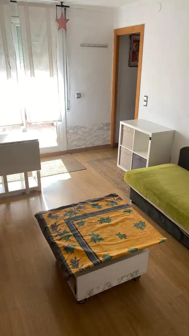 Habitación de Ático en venta en El Prat de Llobregat con Aire acondicionado, Terraza y Horno