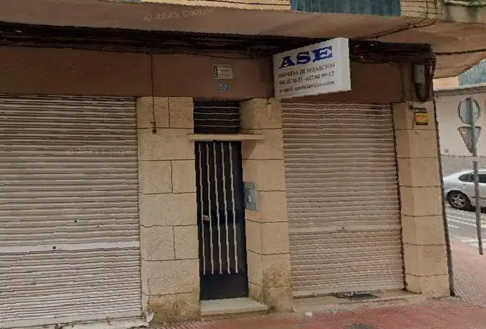 Flat for sale in Calle calderon de la barca 63