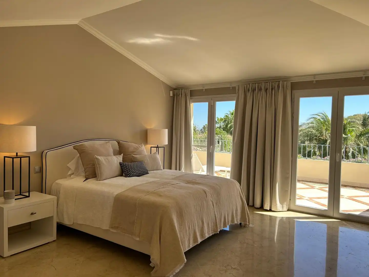 Penthouse with pool for sale in Nueva Andalucía, imagen 4