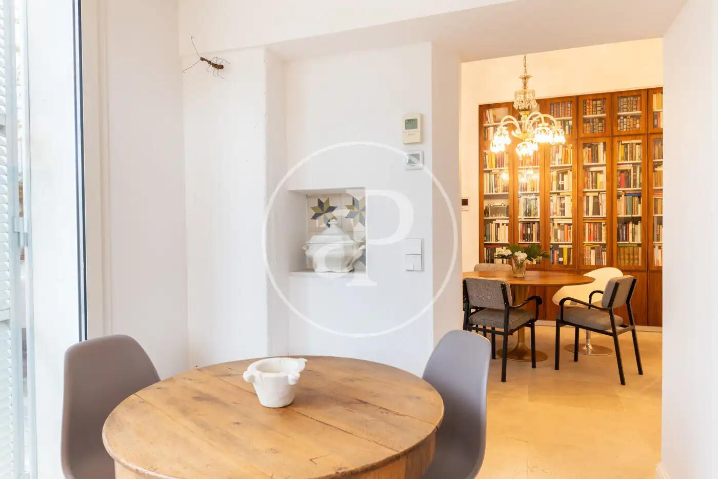 Esszimmer von Einfamilien-Reihenhaus zum Verkauf in  Palma de Mallorca mit Klimaanlage, Heizung und Privatgarten