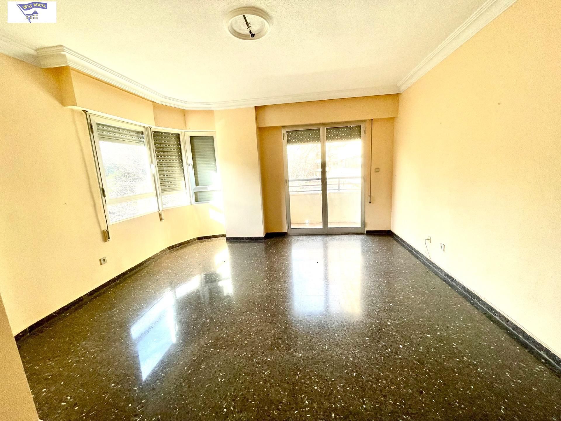 Exterior view of Flat for sale in  Albacete Capital  with Heating, Storage room and Balcony