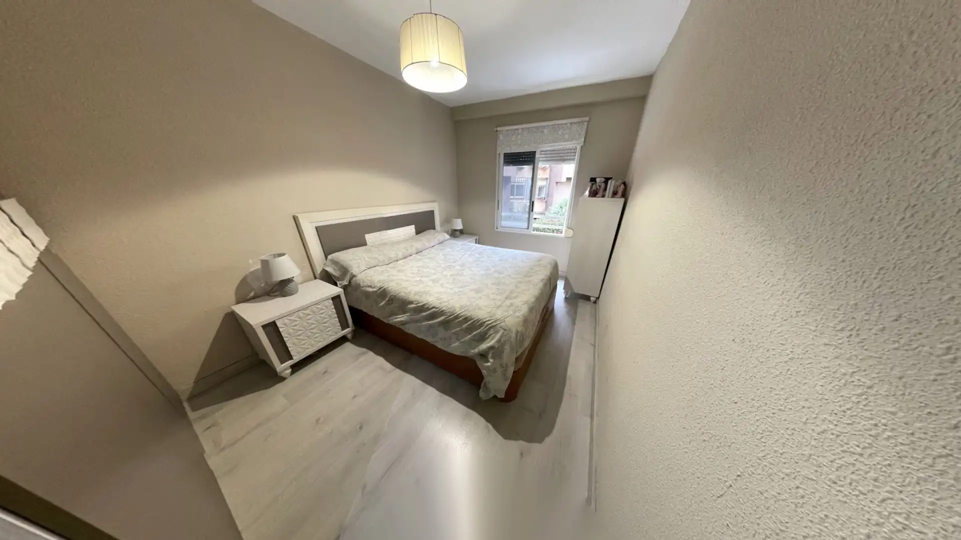 Dormitori de Pis en venda en Alicante / Alacant amb Aire condicionat, Parquet i Moblat