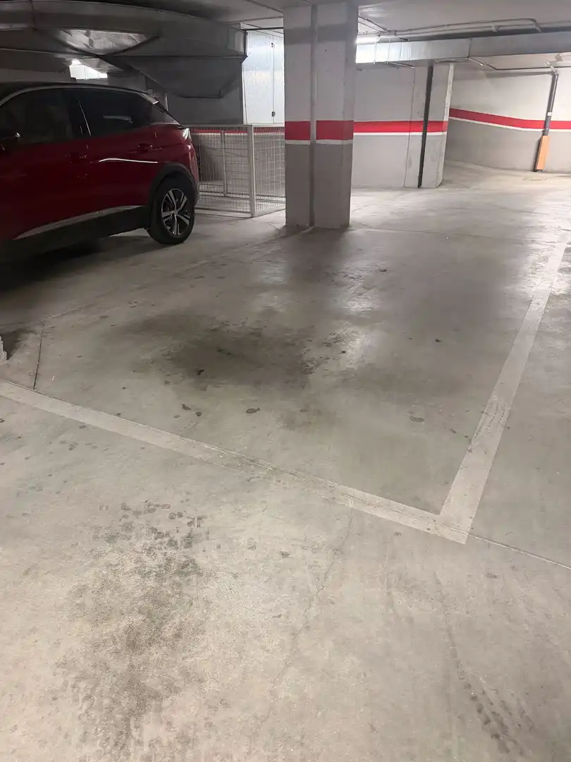 Parking de Piso en venta en Valdemoro con Aire acondicionado, Calefacción y Trastero