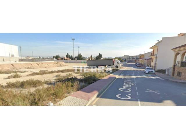 Terreno en Venta en Calle Camino del Cementerio en Lorquí