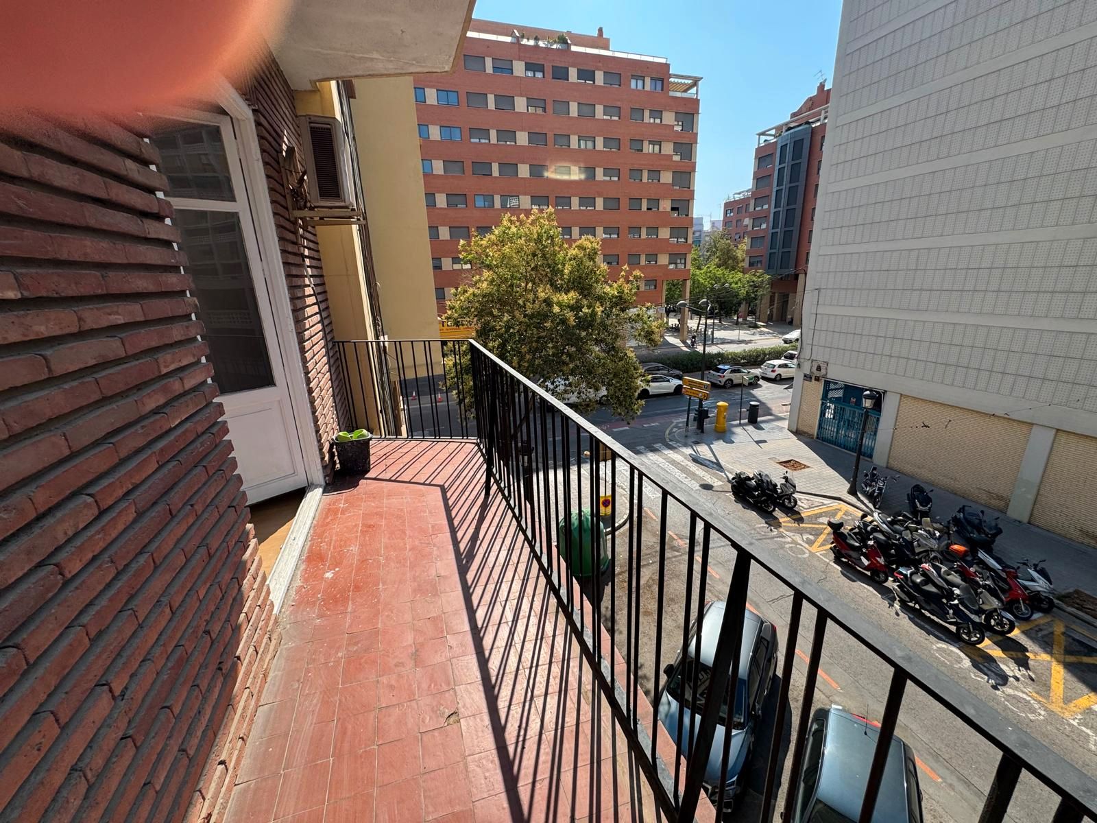 Exterior view of Flat to rent in  Valencia Capital  with Heating, Parquet flooring and Furnished