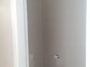 Baño de Nave industrial de alquiler en Alcorcón con Calefacción