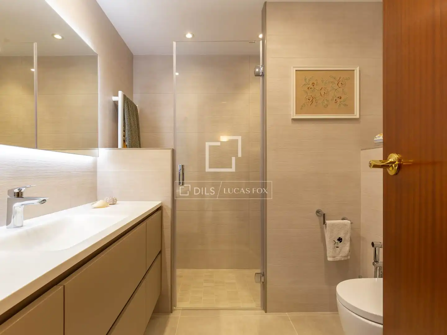 Baño de Casa o chalet en venta en Sant Just Desvern con Aire acondicionado, Calefacción y Jardín privado