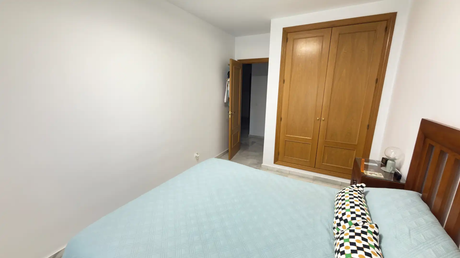 Habitación de Piso en venta en Vélez-Málaga con Aire acondicionado, Terraza y Amueblado