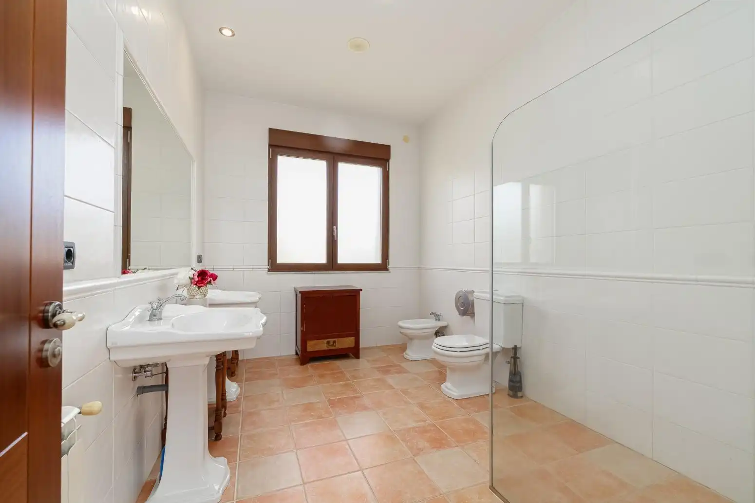 Bathroom of Houses for sale in Friol  with Heating, Private garden and Furnished