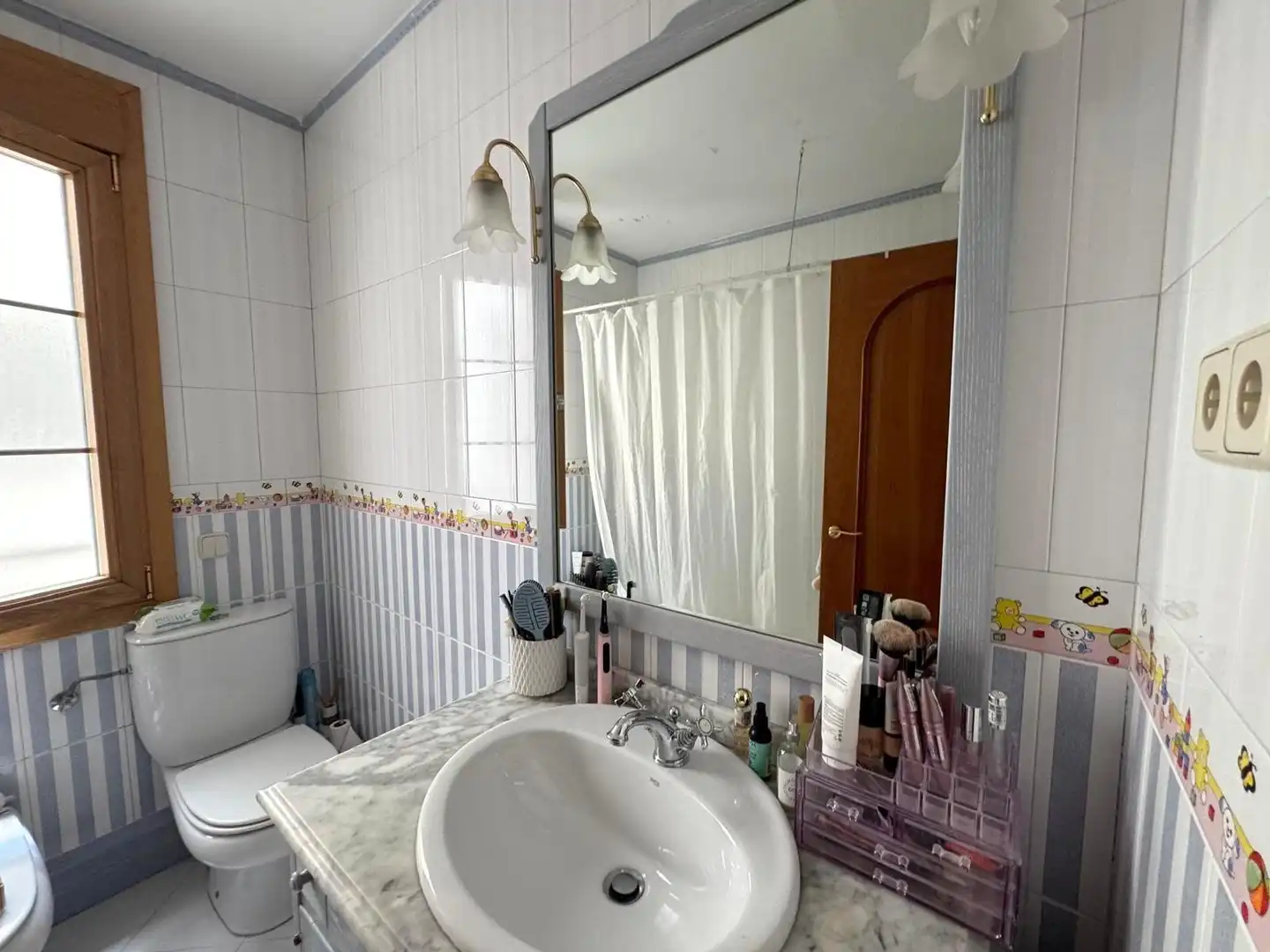 Bathroom of Flat for sale in Madrid  with Heating, Parquet flooring and Furnished
