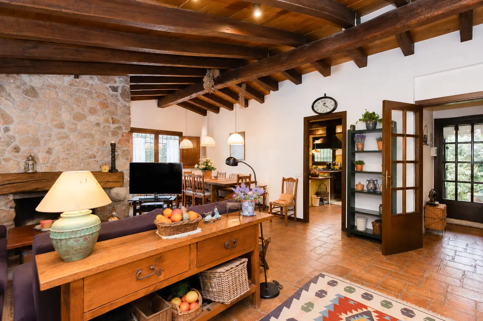 Sala de estar de Finca rústica en venta en L'Esquirol con Calefacción, Jardín privado y Terraza