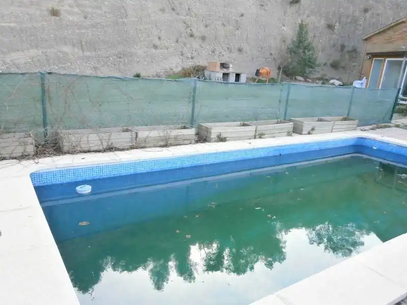 Piscina de Residencial en venta en Abrera