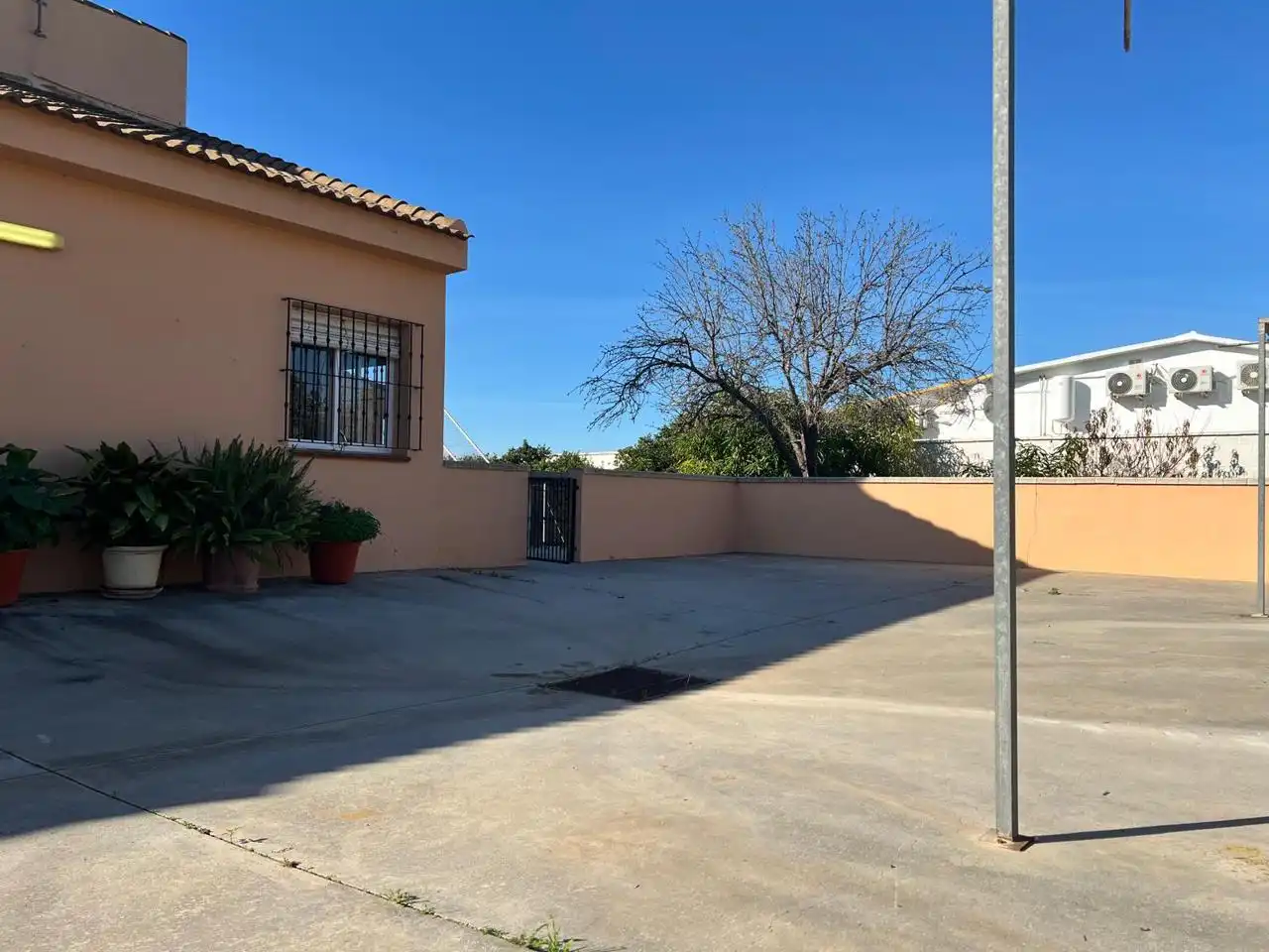 Vista exterior de Finca rústica en venda en Alhaurín de la Torre amb Terrassa, Traster i Alarma
