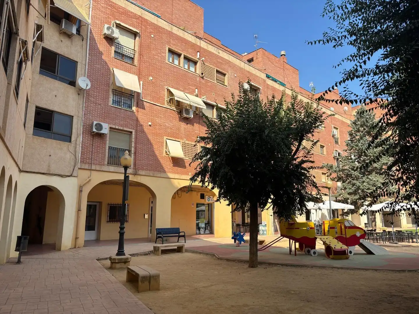 Vista exterior de Apartament en venda en Ibi amb Calefacció i Parquet