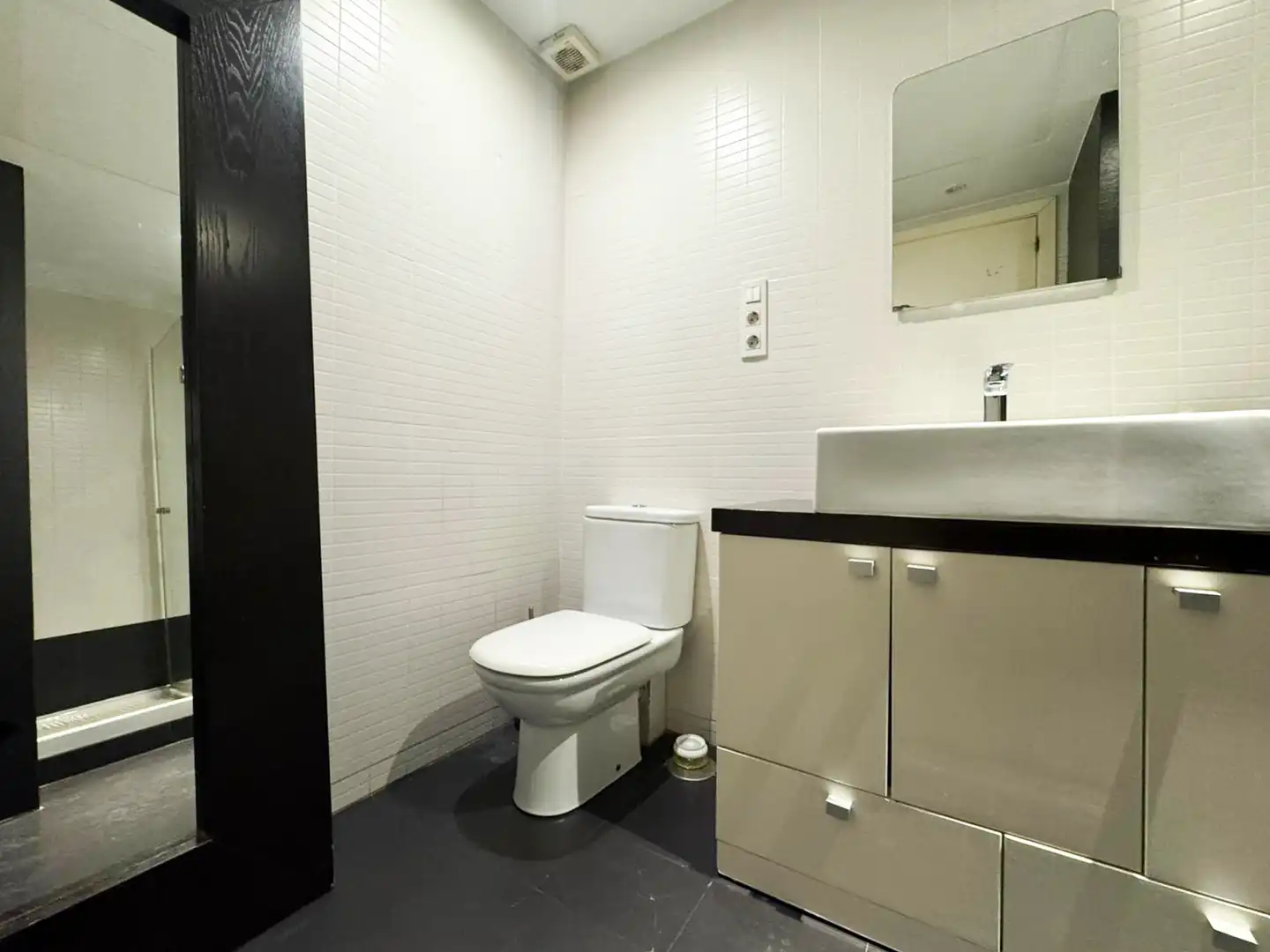 Baño de Piso en venta en Madrid con Calefacción y Amueblado