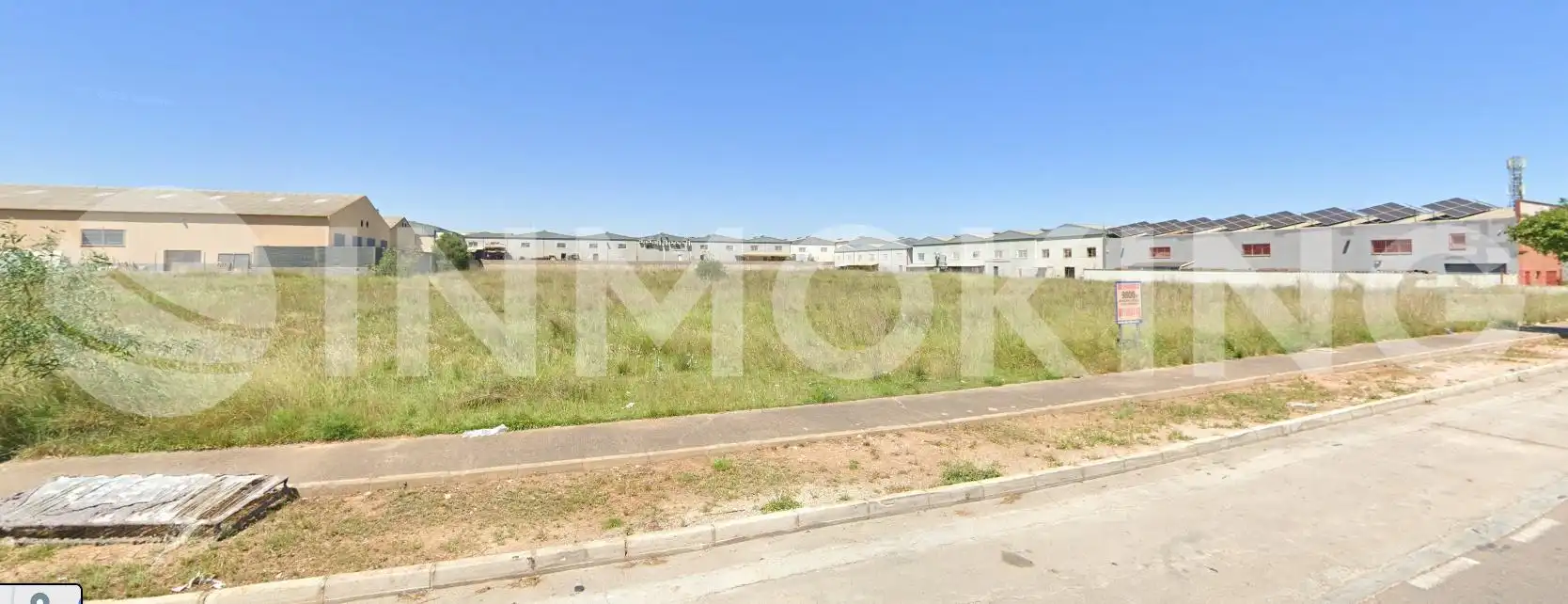 Terreny industrial en venda en Torrent