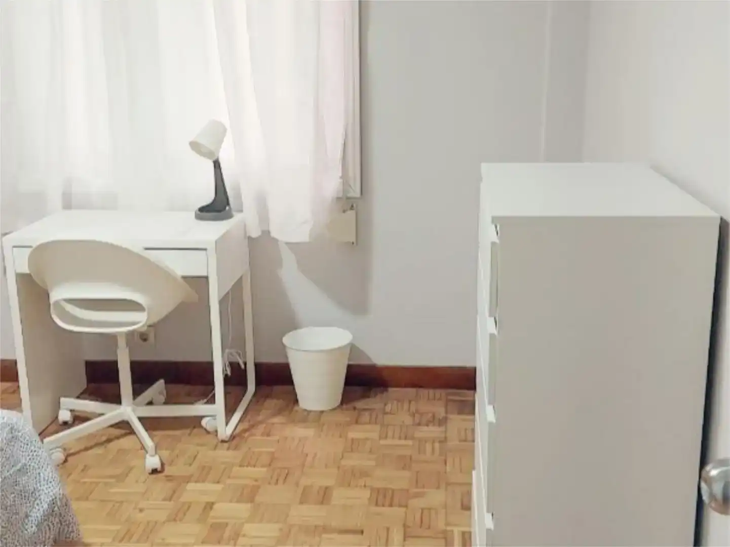 Bedroom of Flat for sale in Vigo 